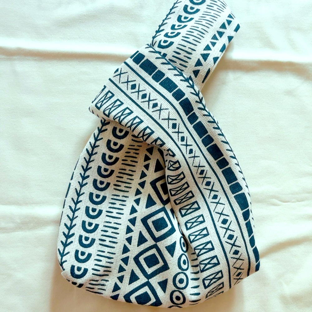 NWOT Small tote wrist bag
